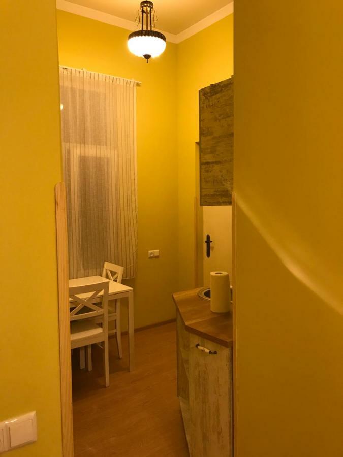 Iveria Aparthotel Tbilisi Exterior photo
